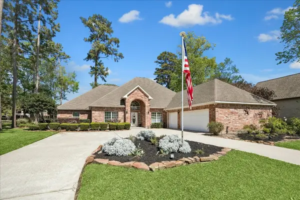 705 Fairway Oaks, Conroe, TX 77302
