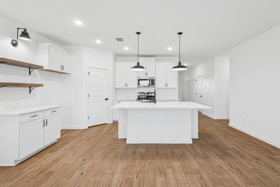 638 Gaylor Manor Lane, Dayton, TX 77535 - Image #3