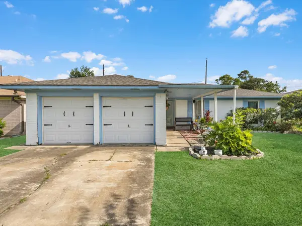 15935 Dunman Lane, Houston, TX 77044