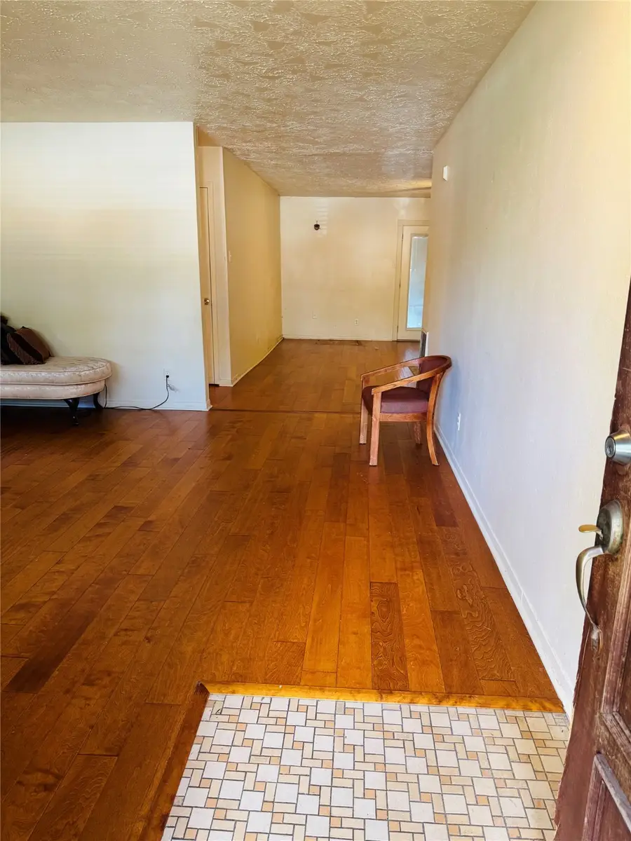 10313 E Blades Street, Houston, TX 77016 - Image #2