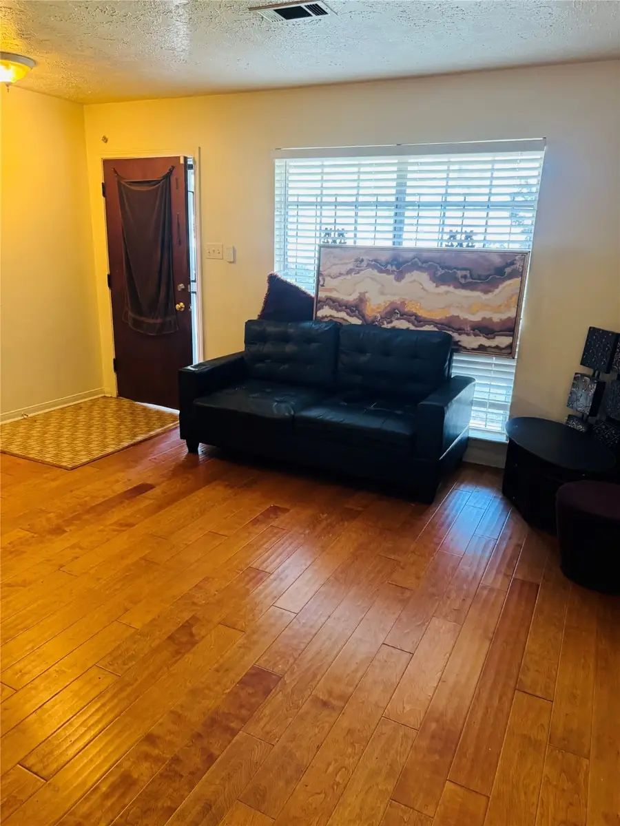 10313 E Blades Street, Houston, TX 77016 - Image #3