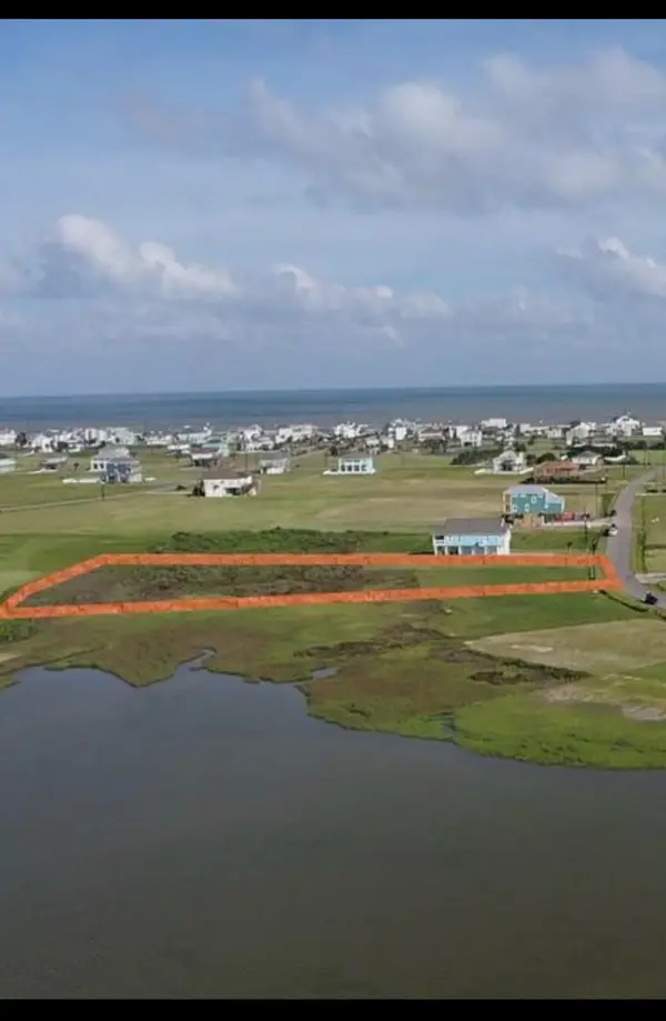 3907 Mitote Dr, Galveston, TX 77554