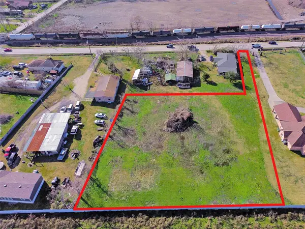 5410 Wade Road, Baytown, TX 77521