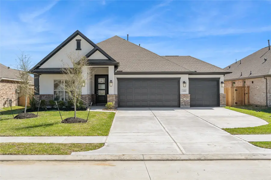 1537 Apache Heights Drive, Dayton, TX 77535 - #2