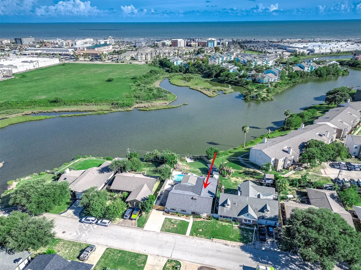 6513 Golf Crest Drive, Galveston, TX 77551 - #1
