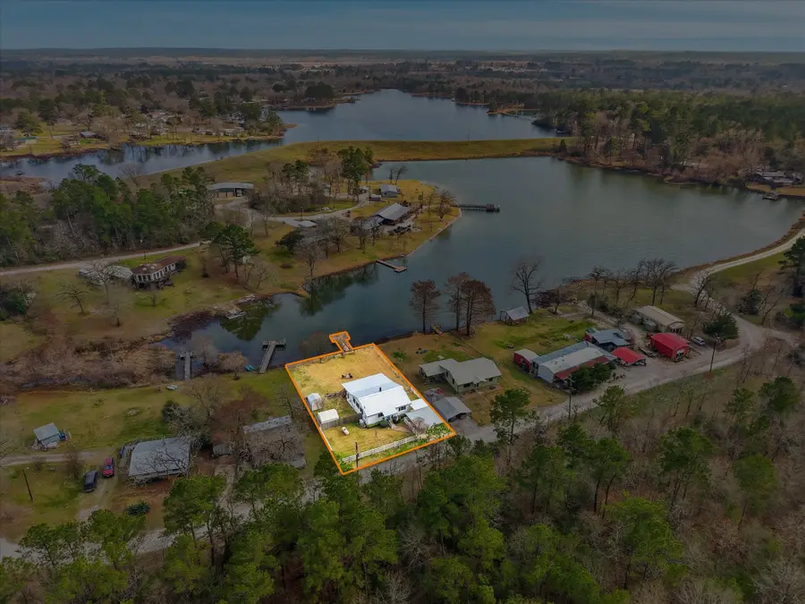117 Horseshoe Lake Drive W, Huntsville, TX 77320 - #2