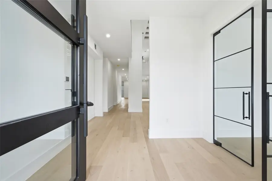519 W 30th Street, Houston, TX 77018 - #2