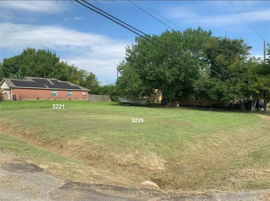 5221 Ricky Street, Houston, TX 77033 - Image #3