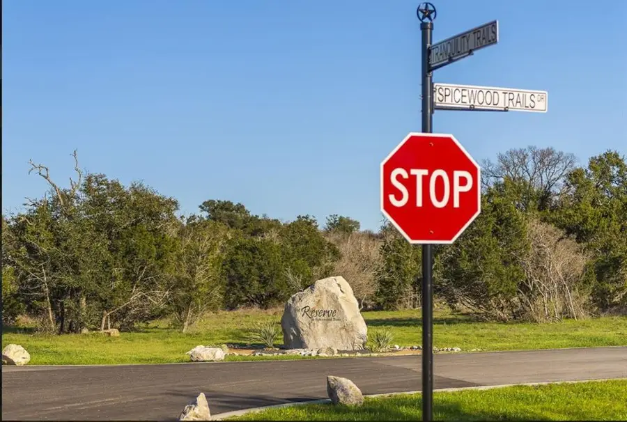 208 Spicewood Trail Drive, Spicewood, TX 78669 - #2