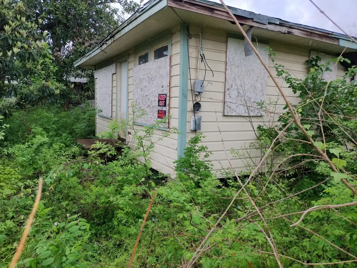 4708 Engleford Street, Houston, TX 77026 - Image #1