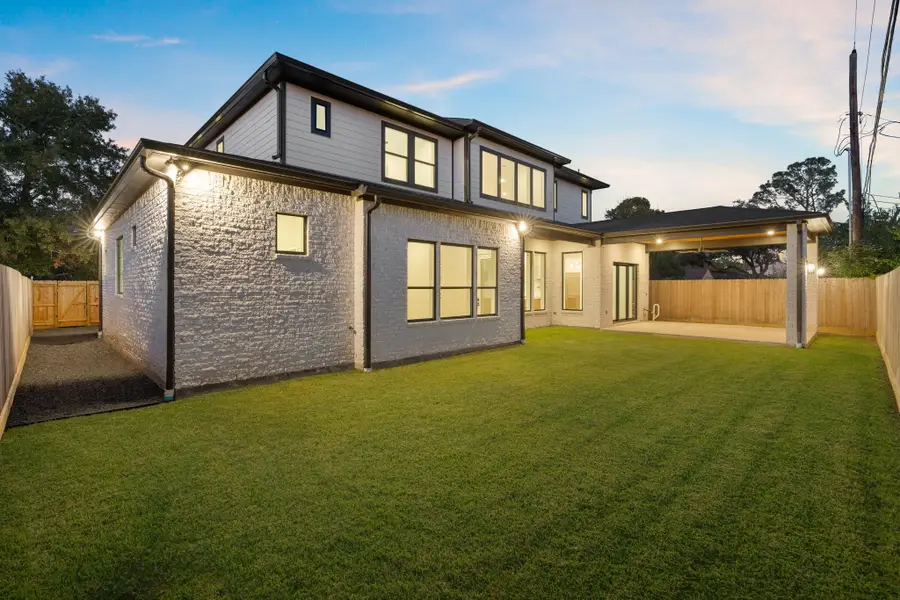 8021 Turquoise Lane, Houston, TX 77055 - Image #2