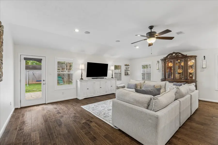 606 Kyle Street, Sugar Land, TX 77478 - #2