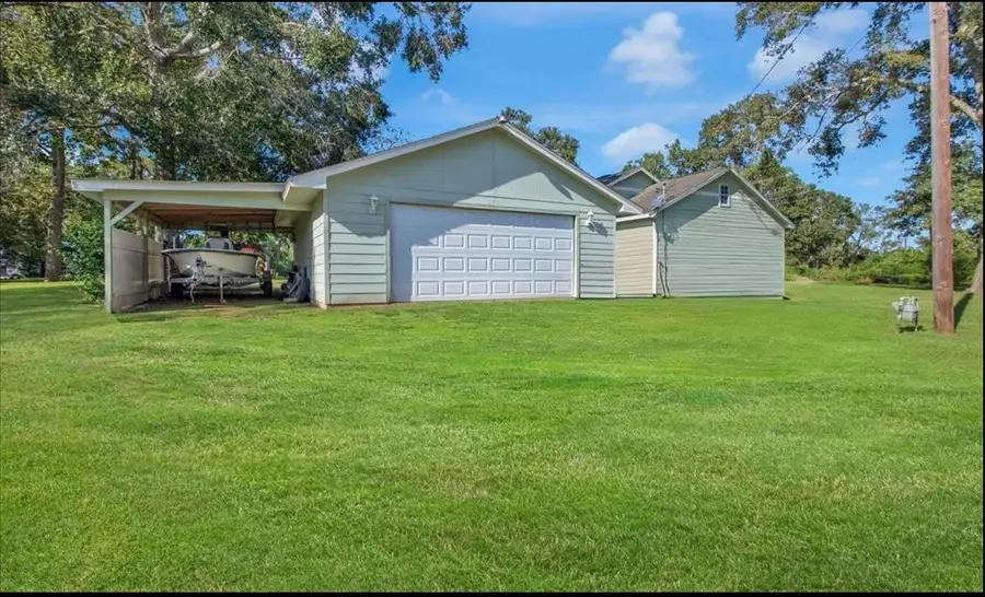 659 Washington St, Liberty, TX 77575 - #2