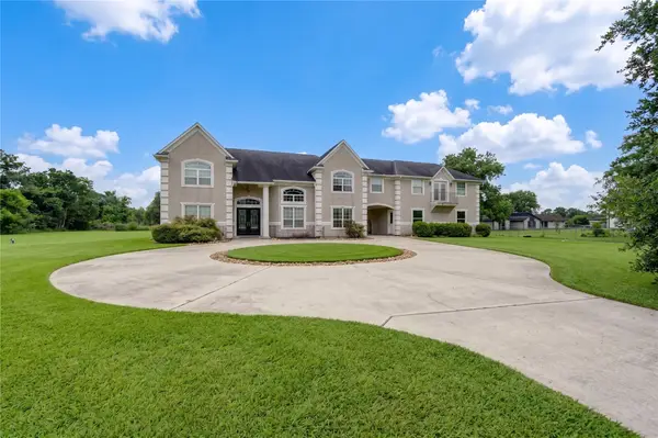 4681 Wickwillow Street, Alvin, TX 77511