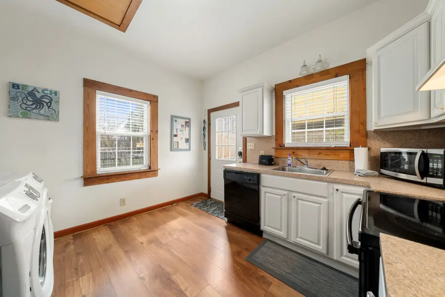 916 11th Street, Galveston, TX 77550 - Image #3