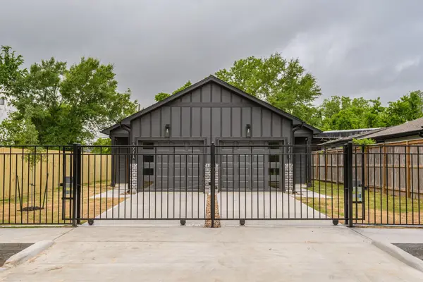 5921 Mountwood Street #A/B, Houston, TX 77091