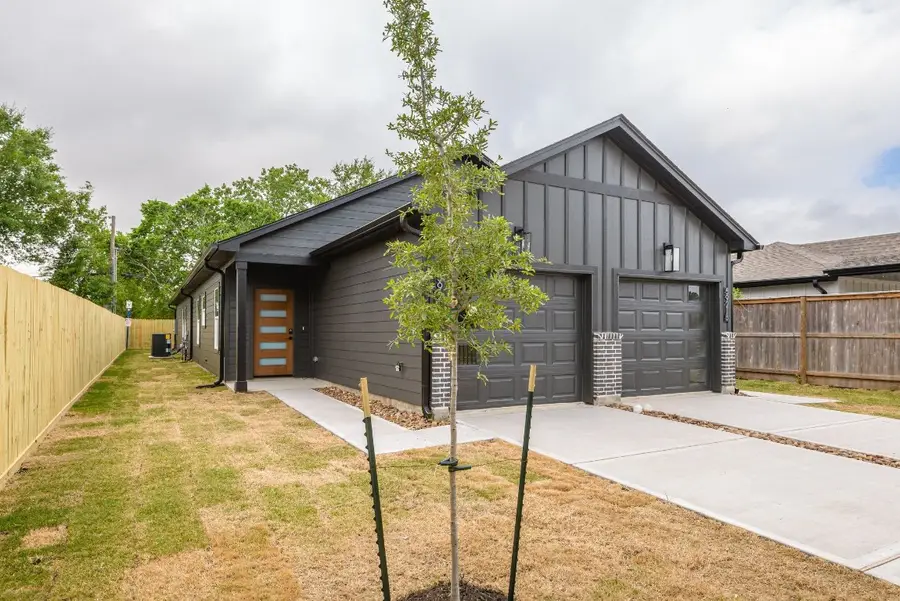 5921 Mountwood Street #A/B, Houston, TX 77091 - #2