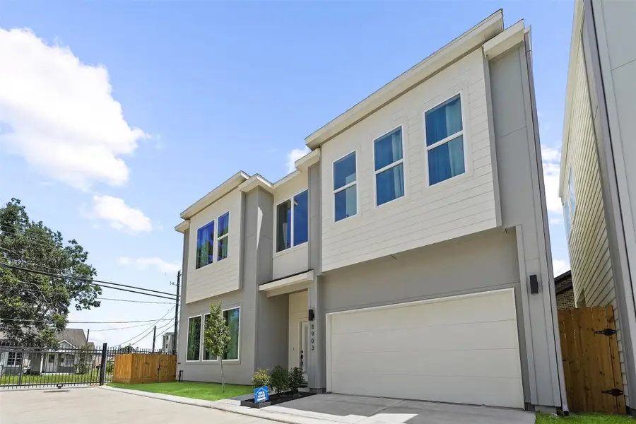 8916 Knoll Branch Dr Drive, Houston, TX 77080 - Image #3