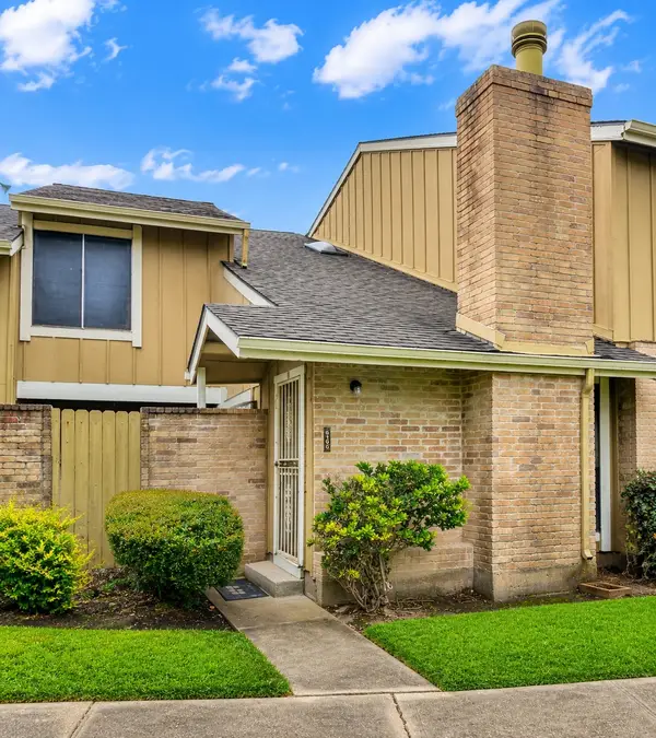 6106 W Airport Boulevard #18, Houston, TX 77035