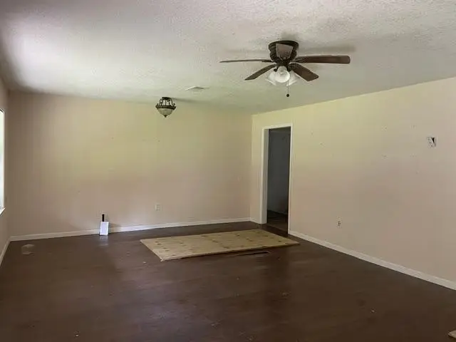 5008 Meeks Drive, Orange, TX 77632 - #3