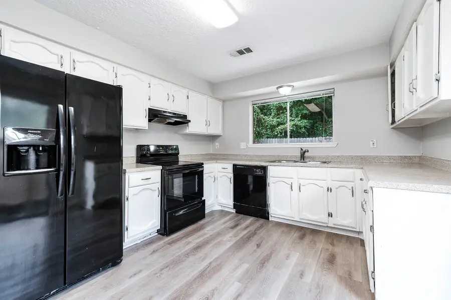 6031 Crooked Post Road, Spring, TX 77373 - Image #3