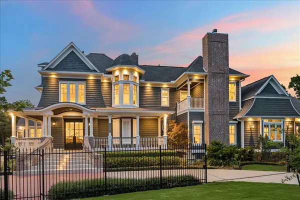 7818 Bellewood Drive, Houston, TX 77055