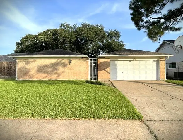 15714 Echo Hill Drive, Houston, TX 77059 - #1