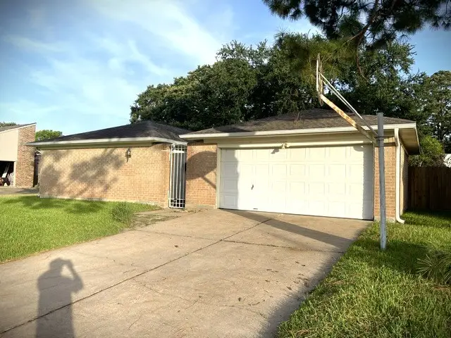 15714 Echo Hill Drive, Houston, TX 77059 - #3