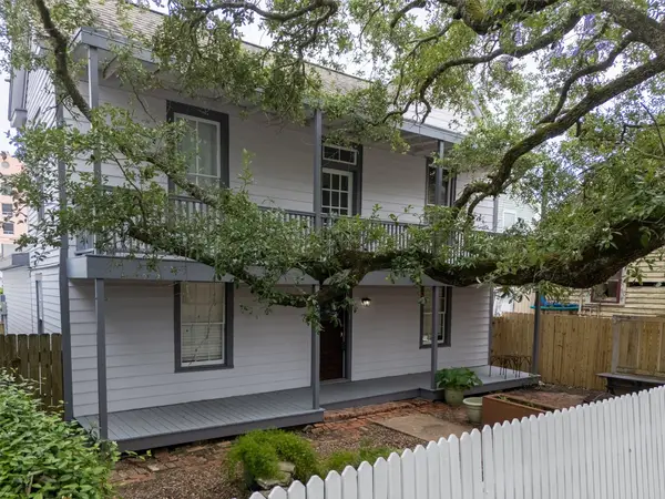 2023 Avenue O 1/2, Galveston, TX 77550