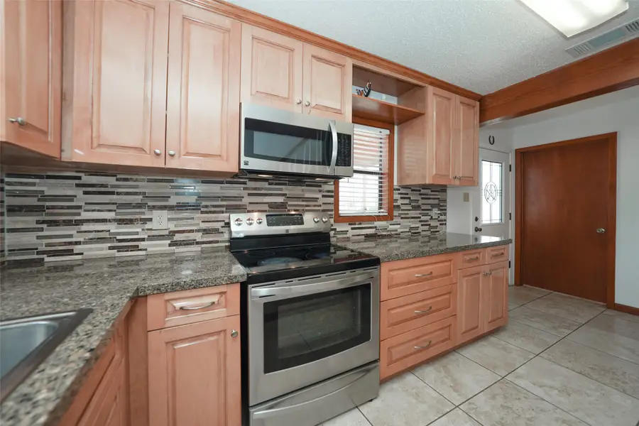 15021 County Road 272, East Bernard, TX 77435 - #3