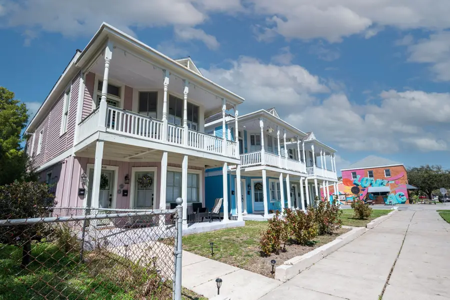 1606 Avenue L, Galveston, TX 77550 - #2