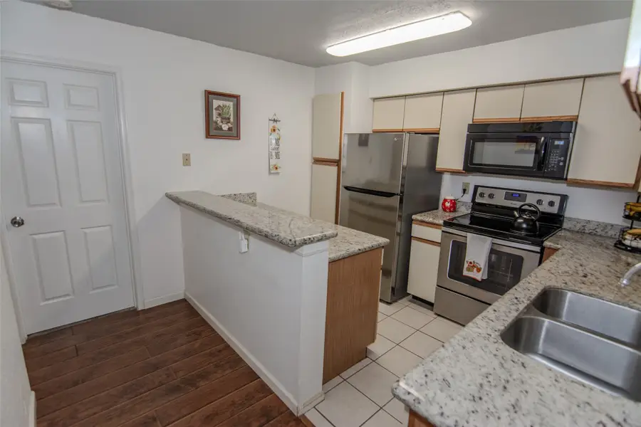 16800 Sugar Pine Drive #E34, Houston, TX 77090 - Image #3