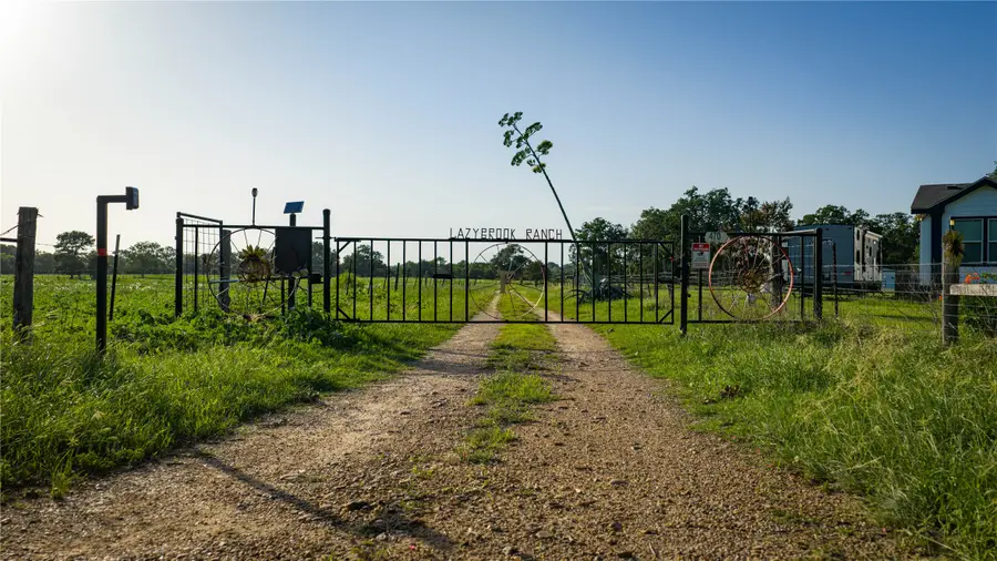 470 Glass Lane, Bastrop, TX 78602 - Image #2