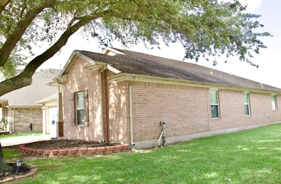 7911 Trestletree Way, Baytown, TX 77521 - #3