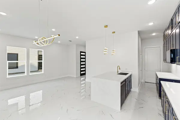 7550 Dyer Street, Houston, TX 77088