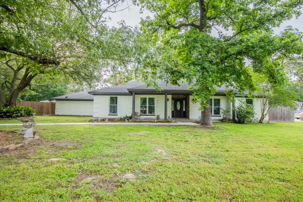 2410 Roman Forest Boulevard, New Caney, TX 77357