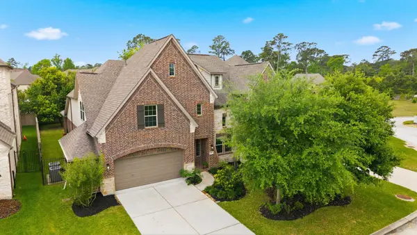 118 N Winter Sunrise Circle, The Woodlands, TX 77375