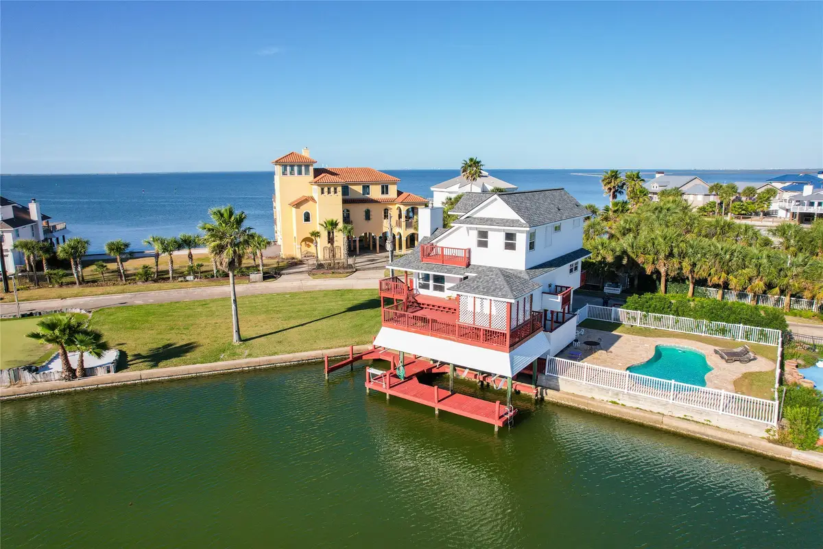 16619 Bayfront Drive, Jamaica Beach, TX 77554 - Image #1