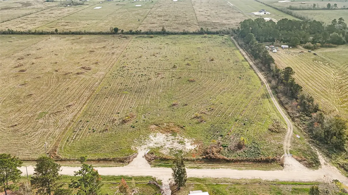 231501 Private Road, Dayton, TX 77535 - Image #1