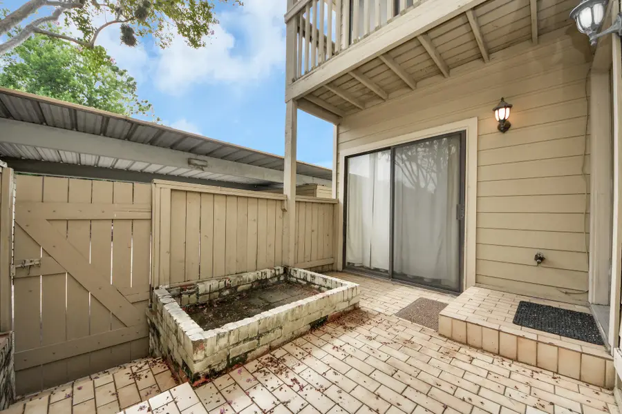 9433 Pagewood Ln, Houston, TX 77063 - #2