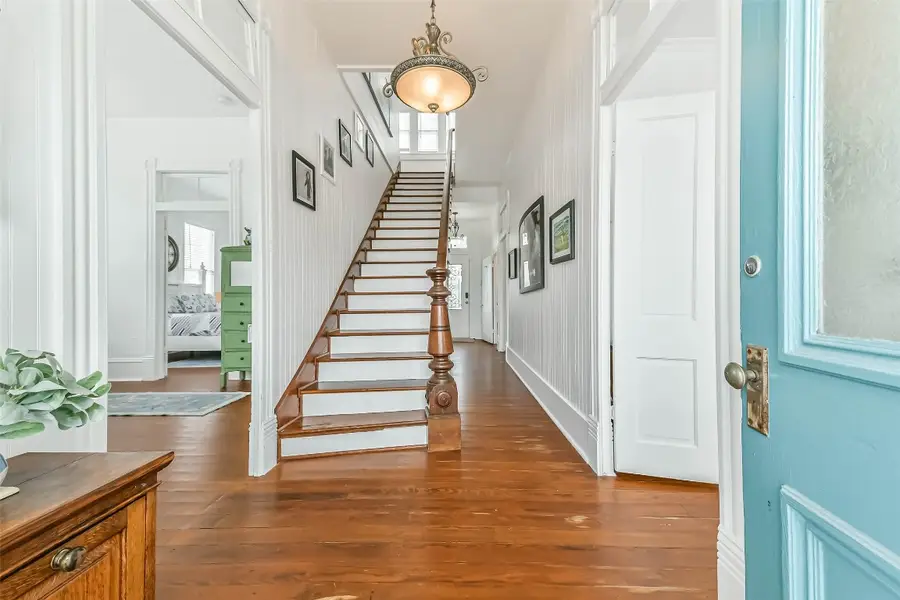 3301 Ursuline Street, Galveston, TX 77550 - #3