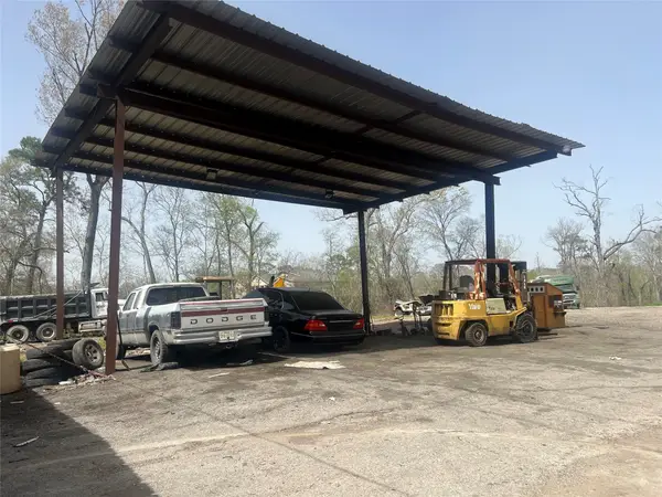 16450 Garrett Road, Houston, TX 77044