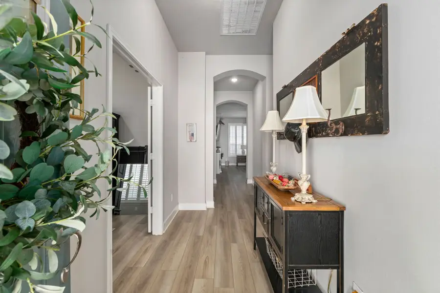 2001 Vineyard Pass, Brenham, TX 77833 - Image #3