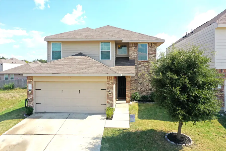 2118 Oakwood Forest Drive, Bryan, TX 77803 - Image #2