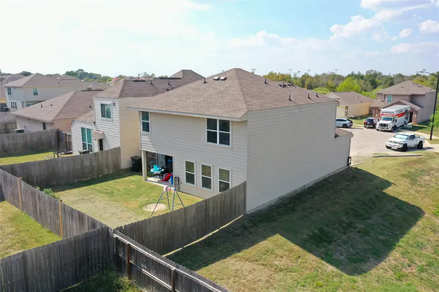 2118 Oakwood Forest Drive, Bryan, TX 77803 - Image #3