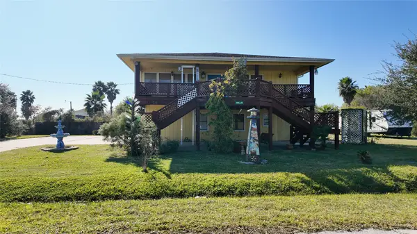 1126 W Canal Drive, Crystal Beach, TX 77650