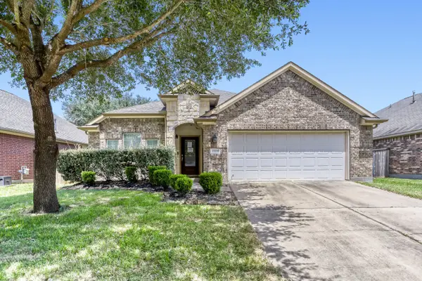21554 Barrett Knolls Drive, Richmond, TX 77406
