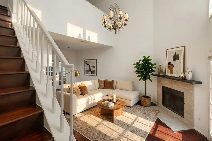 2213 Stanford Street #2213, Houston, TX 77006 - #3