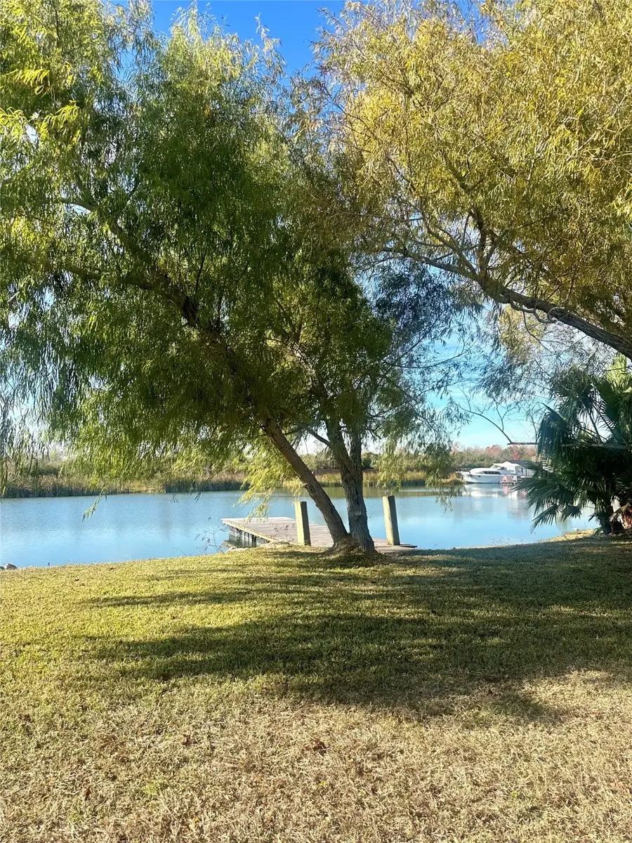 2726 Avenue D, San Leon, TX 77539 - Image #3