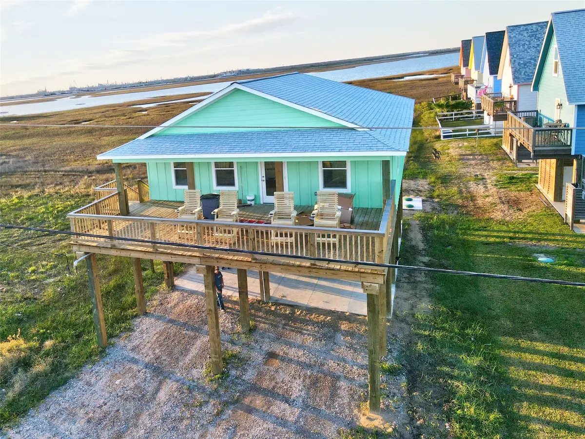 1627 Blue Water Hwy, Surfside Beach, TX 77541 - Image #1